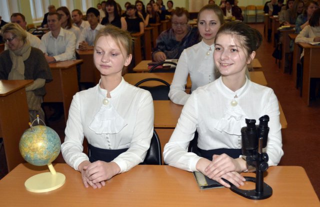 В Тверском госуниверситете открыли барельеф основателю учительской школы Павлу Максимовичу 24.11.2016-4 В Тверском госуниверситете открыли барельеф основателю учительской школы Павлу Максимовичу 24.11.2016-4