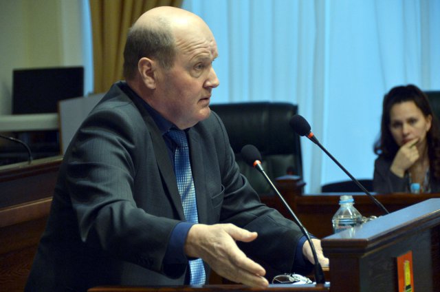 В Законодательном Собрании прошли публичные слушания областного бюджета на 2016 год-09