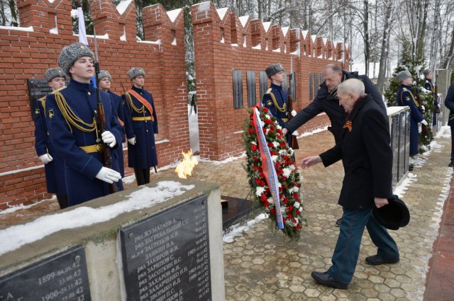Воинский мемориал  «Стена памяти» открылся в селе Погорелое Городище Зубцовского района 03.11.2016-19