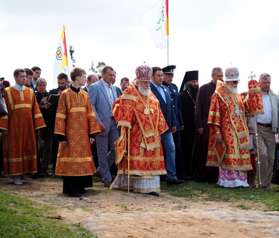 XVIII Волжский крестный ход стартовал от истока Волги. 28.05.2016-1 XVIII Волжский крестный ход стартовал от истока Волги. 28.05.2016-1