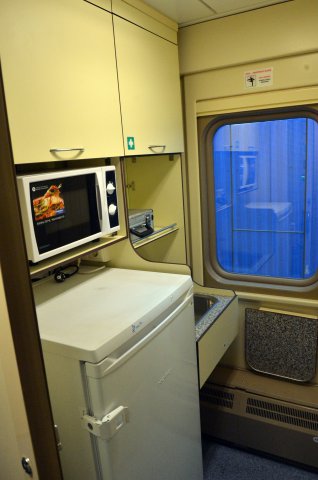 Тверской вагонзавод передал «Почте России» 50 новых почтово-багажных вагонов-10