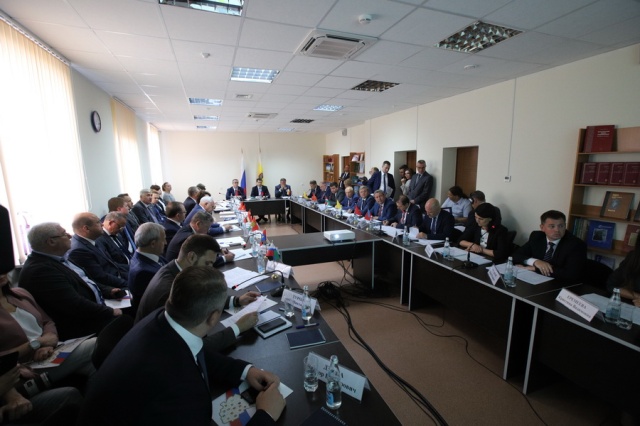 Сергей Голубев выступил на заседании Совета законодателей ЦФО