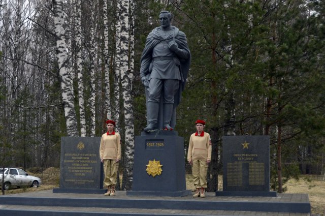 Под Ржевом открылся "Калининский фронт" 26.04.2017-_dsc1837 Под Ржевом открылся "Калининский фронт" 26.04.2017-_dsc1837