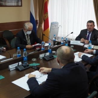 Комитет по государственному устройству провёл заседание