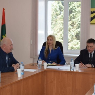 Константин Антонов провел прием граждан в Оленинском муниципальном округе