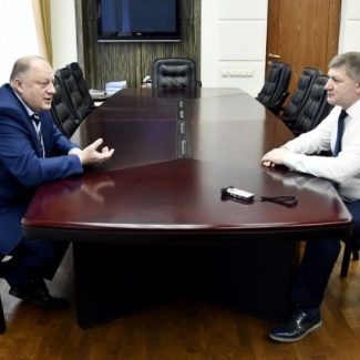 Состоялась рабочая встреча Сергея Голубева с председателем Тверского гарнизонного военного суда Владиславом Шильдиным