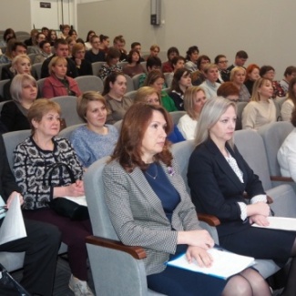 Теорию, практику и аспекты нормативно-правовой базы обсудили в Твери социальные работники области