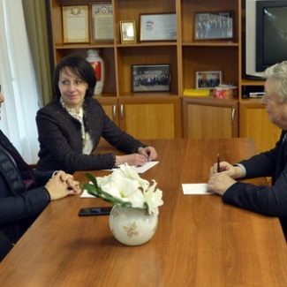 Будем дружить городами, парламентами, регионами