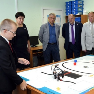 Депутатский «десант» регионального Заксобрания провел «парламентский день» в Лихославле