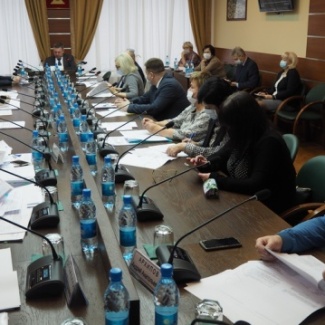 Комитет внес инициативы, обсудил законопроекты, одобрил кандидатуры