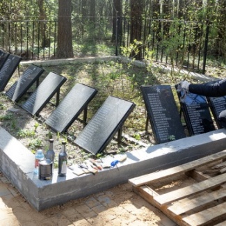 Братская могила приведена в порядок