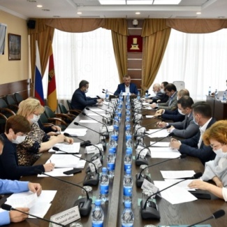 Состоялось заседание постоянного комитета по жилищно-коммунальному комплексу и транспорту