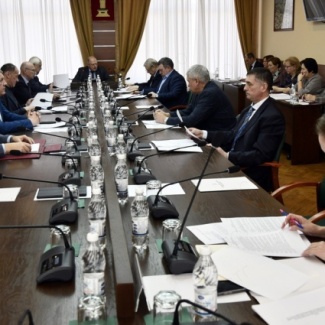 В Законодательном Собрании образована рабочая группа по реализации положений Послания Президента РФ