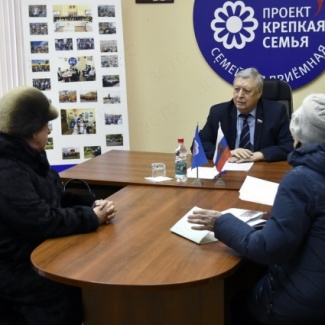 Депутатский приём провёл заместитель председателя Законодательного Собрания