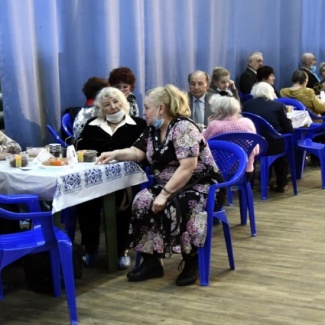 Серебряный юбилей с цветами и концертом