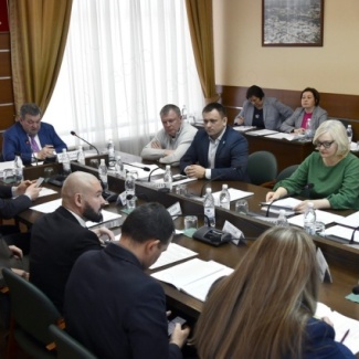 Состоялось заседание постоянного комитета по госустройству и местному самоуправлению