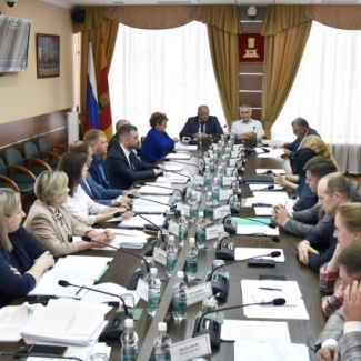 В комитетах Законодательного Собрания началось обсуждение исполнения областного бюджета за 2024 год