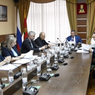 На комитете рассмотрены федеральные законопроекты