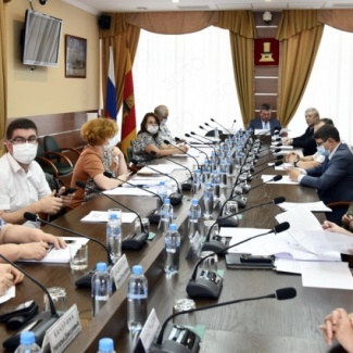 Комитет рассмотрел отчёт о работе сенатора РФ от Законодательного Собрания