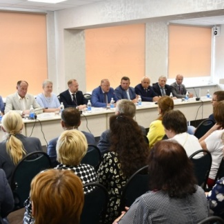 Областные депутаты встретились с общественностью Старицкого муниципального округа