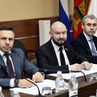 Комитет Законодательного Собрания поддержал обращение по мерам социальной поддержки ветеранам СВО