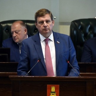 Сенатор Андрей Епишин представил отчет о работе за 2021 год