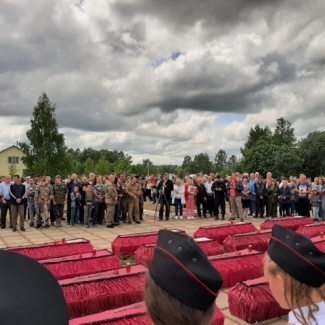 В День памяти и скорби в Тверской области перезахоронили солдат Великой Отечественной войны