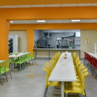 В Старицком муниципальном округе продолжается благоустройство школ