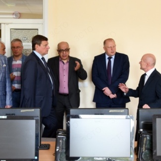 «Парламентский день» в Ржеве: социалка, машиностроение, встречи