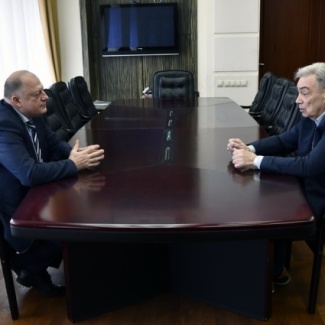 Сергей Голубев провел рабочую встречу с президентом Адвокатской палаты Тверской области Александром Севастьяновым