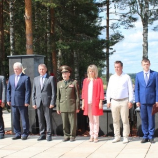 В Городе воинской доблести Белом почтили память павших сибиряков