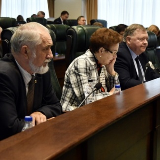 Комментарии участников публичных слушаний по проекту закона об областном бюджете на ближайшие три года