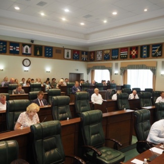 Законодательное Собрание внесло изменения в региональный закон об обеспечении жилыми помещениями детей-сирот