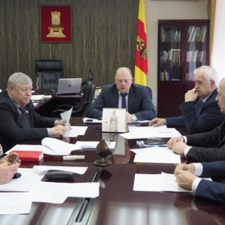 Совет фракций заработал