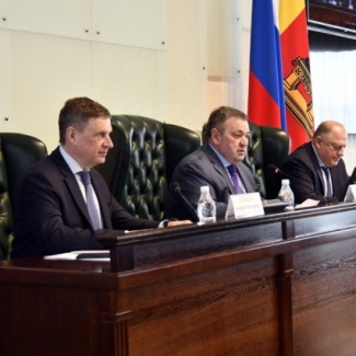 Состоялось заседание постоянного комитета по госустройству и местному самоуправлению