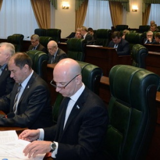 Главный финансовый документ области принят