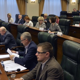 Упор на средний бизнес