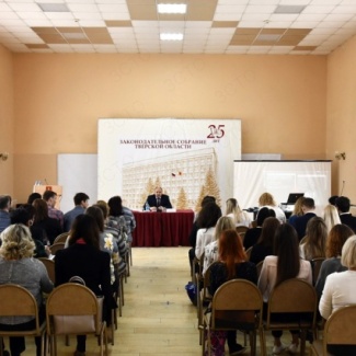 Помощники депутатов расширяют свою компетенцию