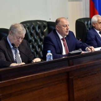 Внесены изменения в региональное законодательство о референдуме и местном референдуме